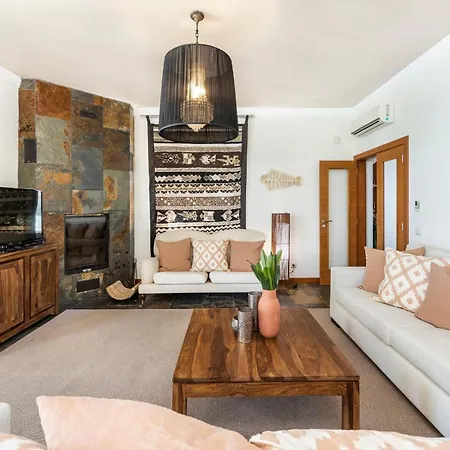 Вилла Santa Eulalia